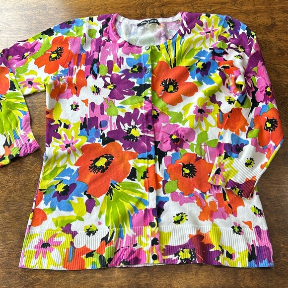 Cable & Gauge floral button up top M - Picture 2 of 14